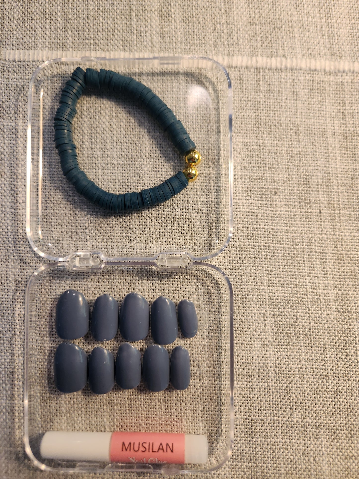 Dark blue nail set with matching dark blue clay bracelet